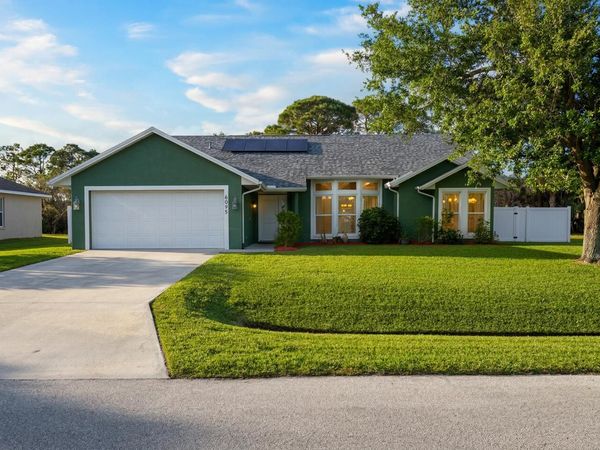 6095 NW East Deville Circle, Port St. Lucie, FL 34986