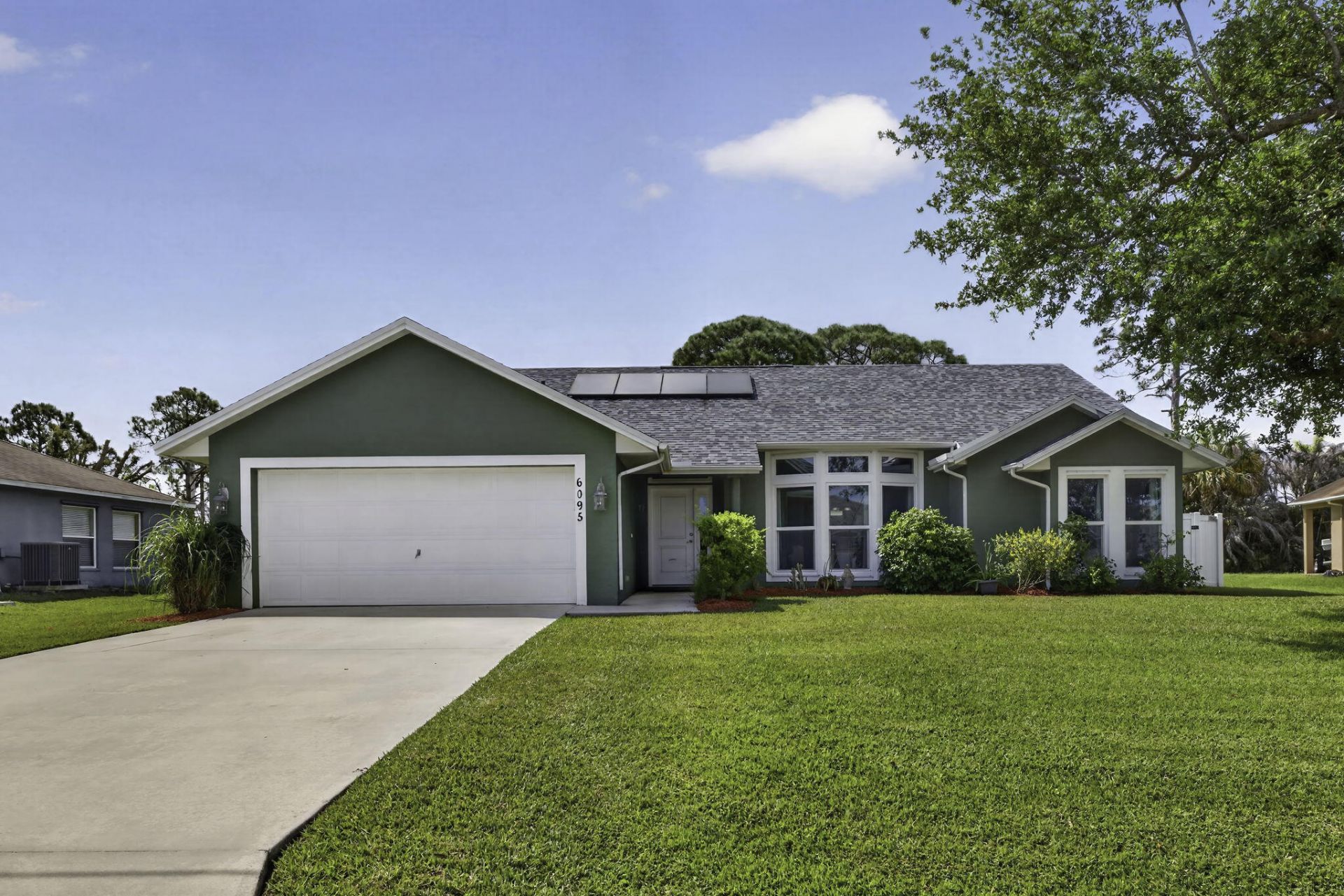 6095 NW East Deville Circle, Port Saint Lucie, FL 34986 Photo