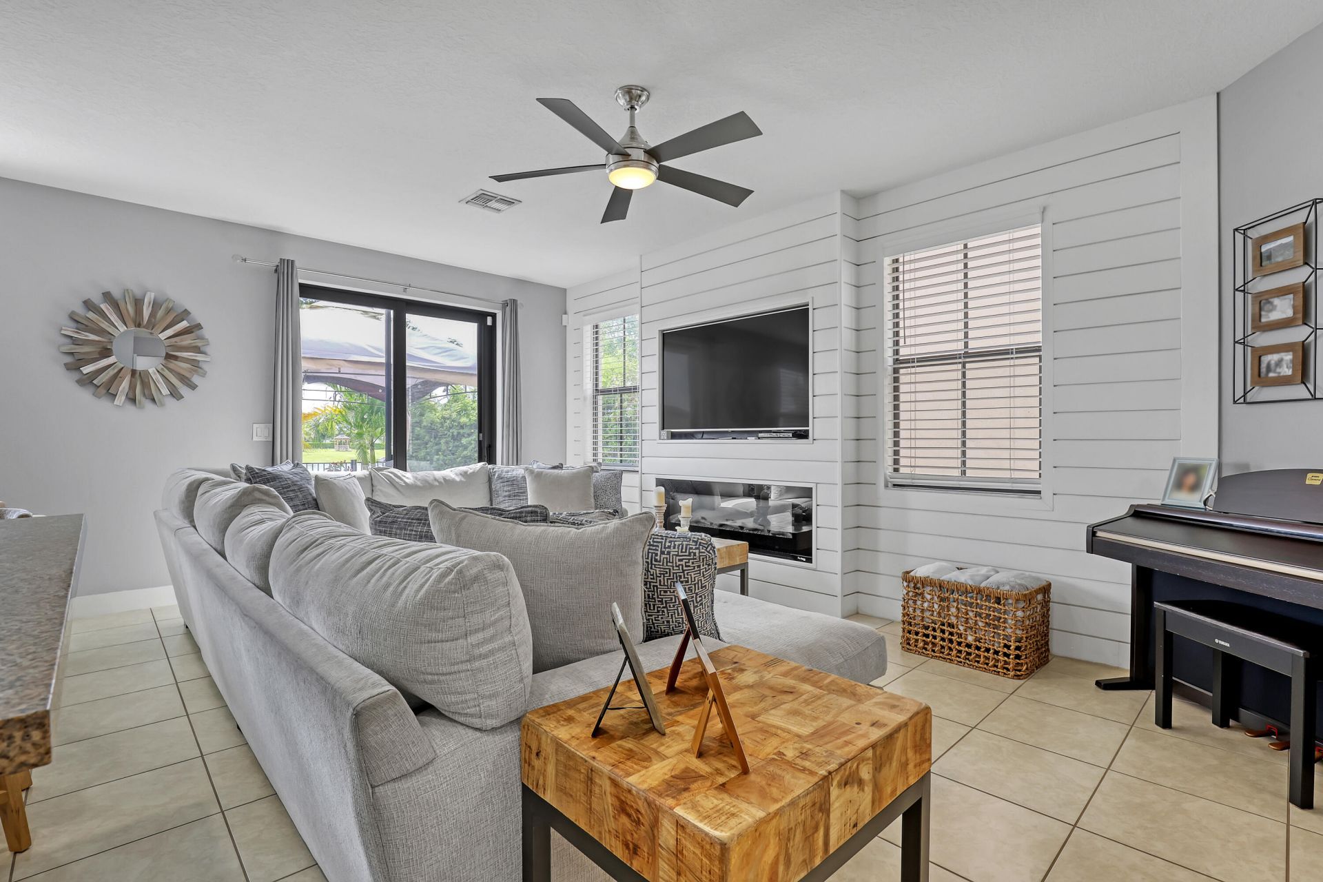 5024 Laurel Oak Drive, Riviera Beach, FL 33410 Photo