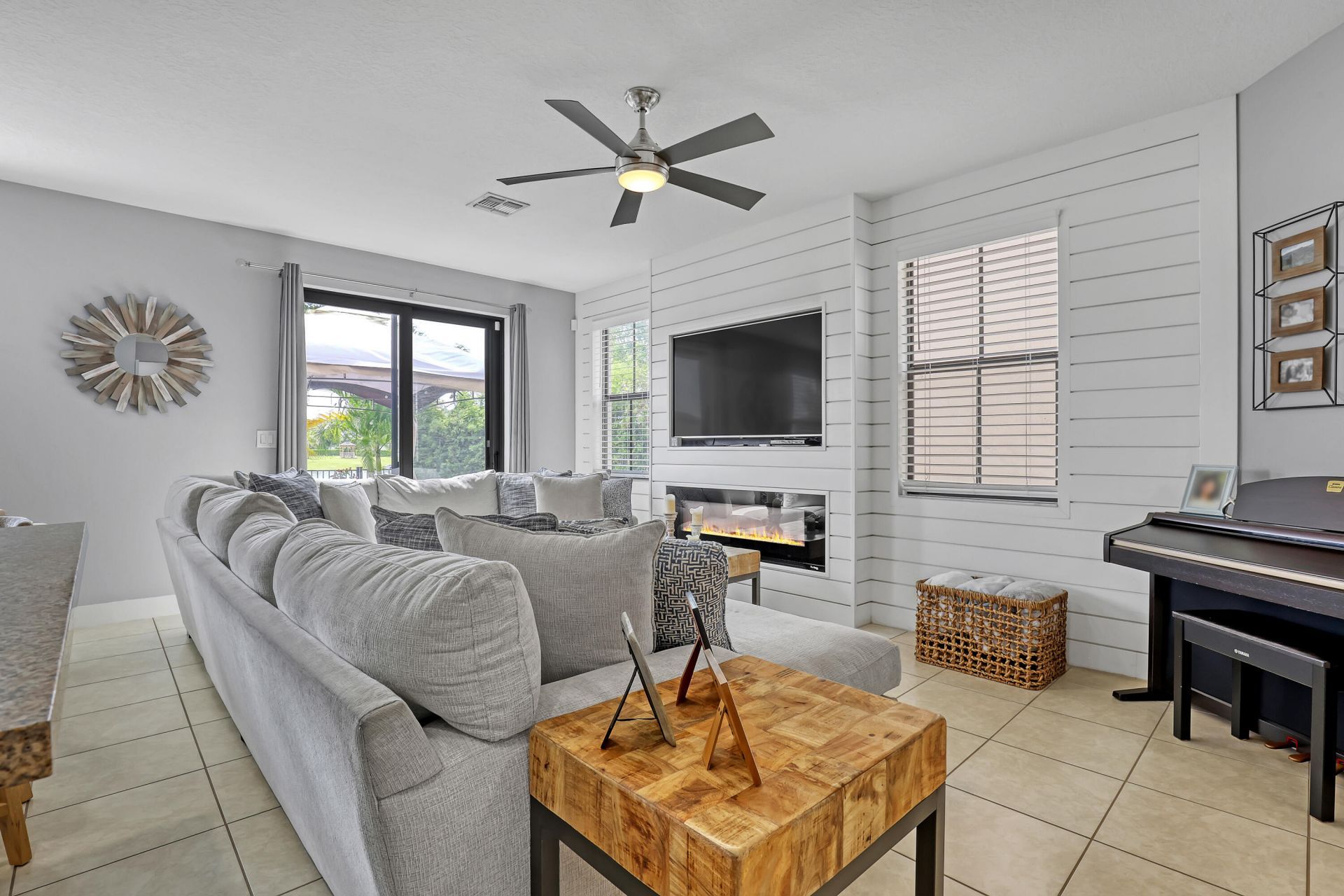 5024 Laurel Oak Drive, Riviera Beach, FL 33410 Photo