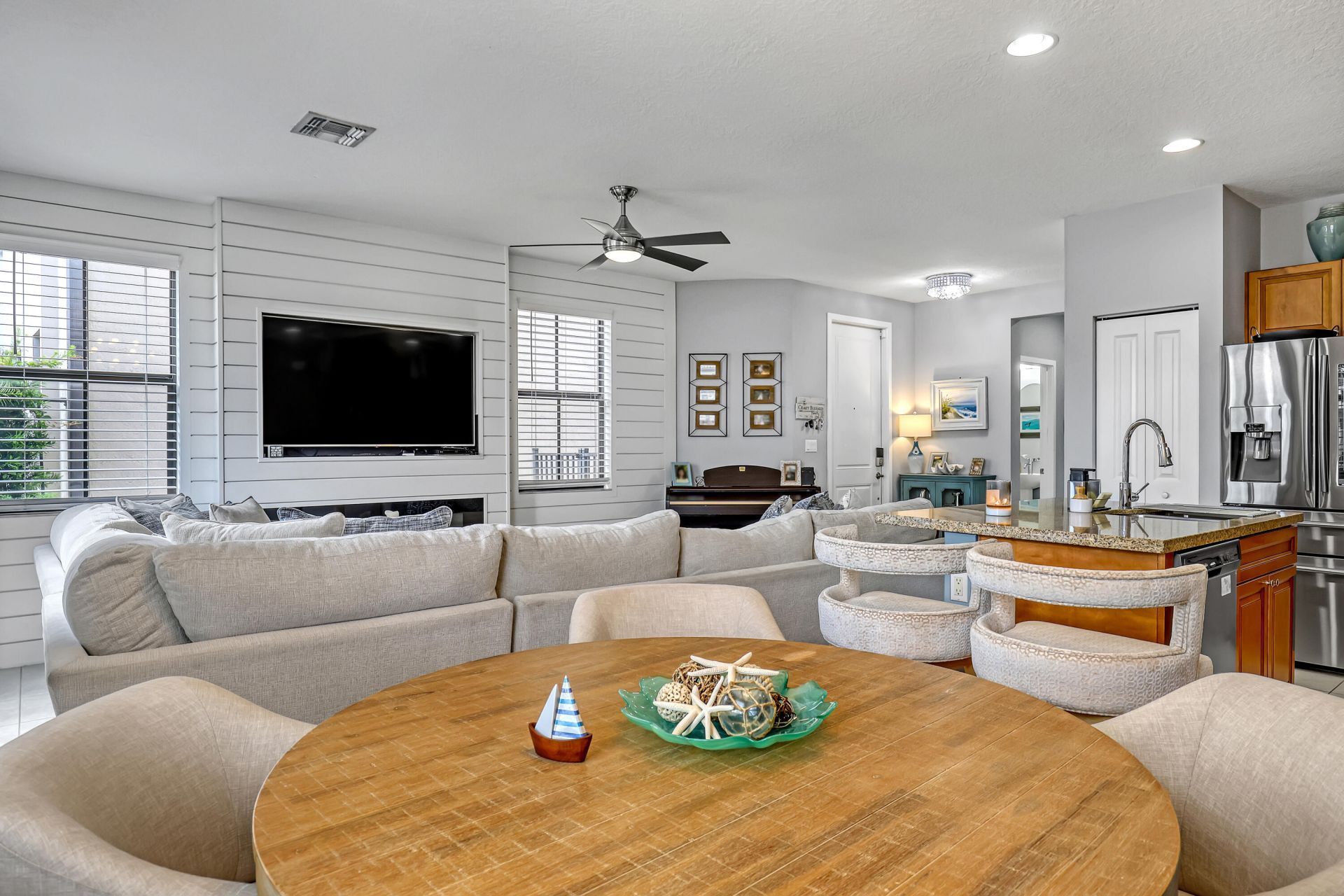 5024 Laurel Oak Drive, Riviera Beach, FL 33410 Photo