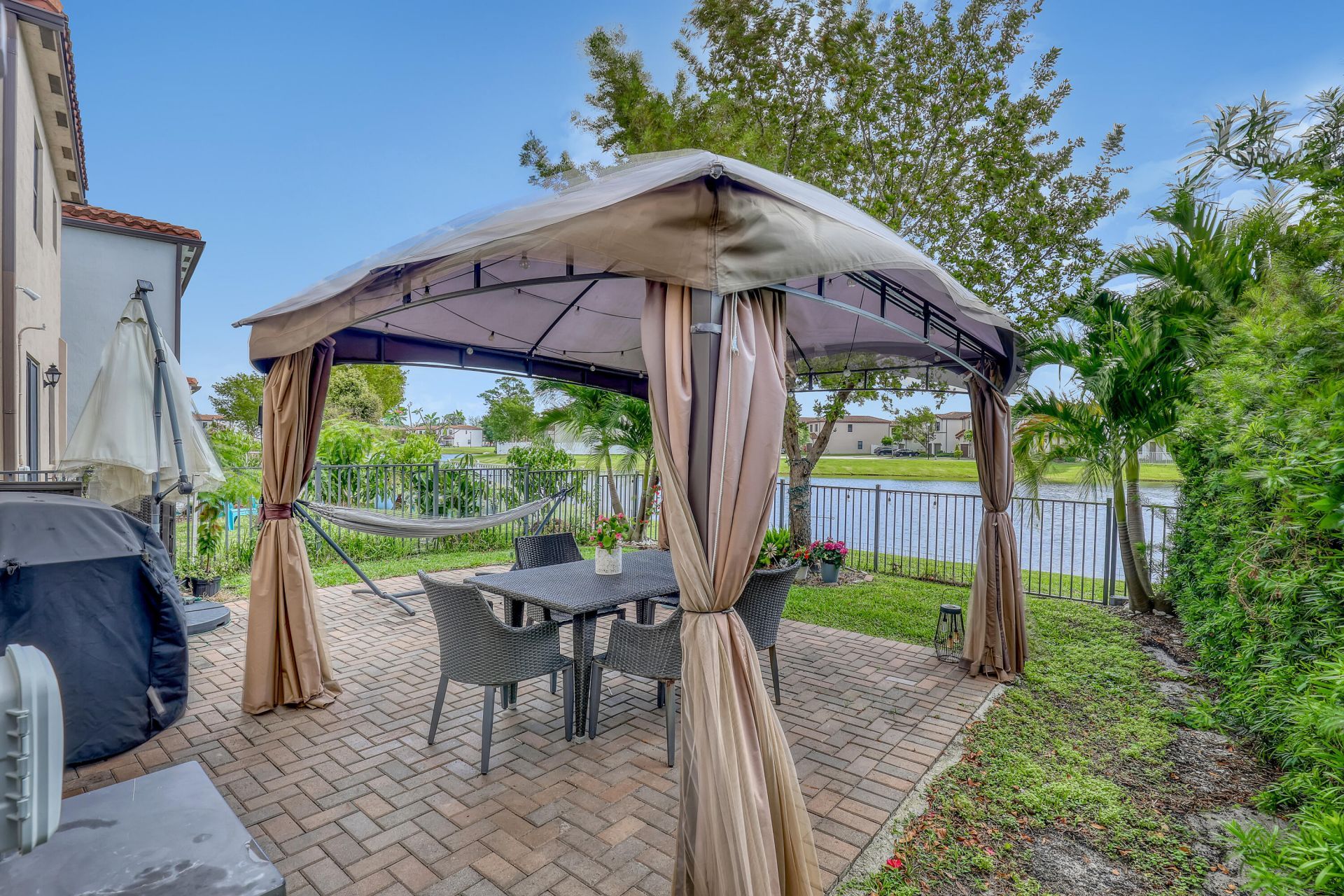 5024 Laurel Oak Drive, Riviera Beach, FL 33410 Photo