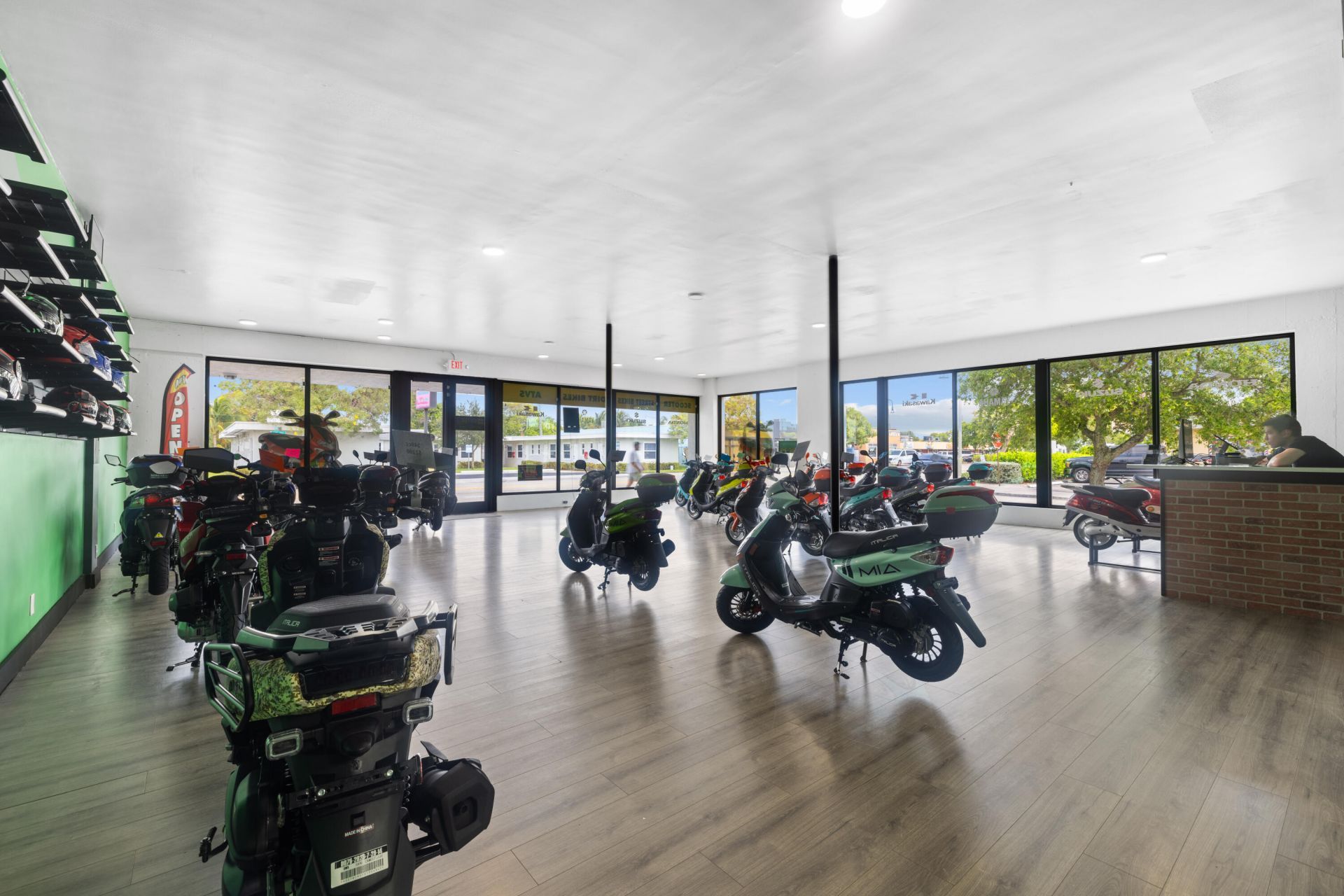 1914 N Dixie Highway, Lake Worth Beach, FL 33460 Photo