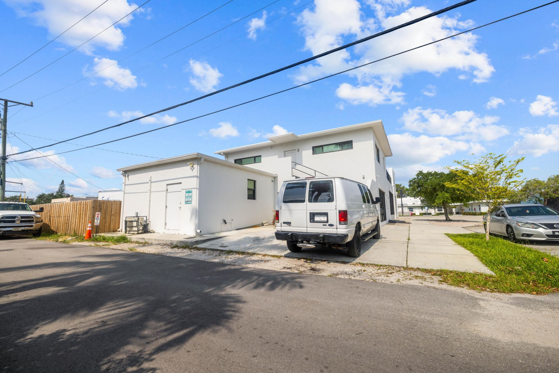 1914 N Dixie Highway, Lake Worth Beach, FL 33460 Photo