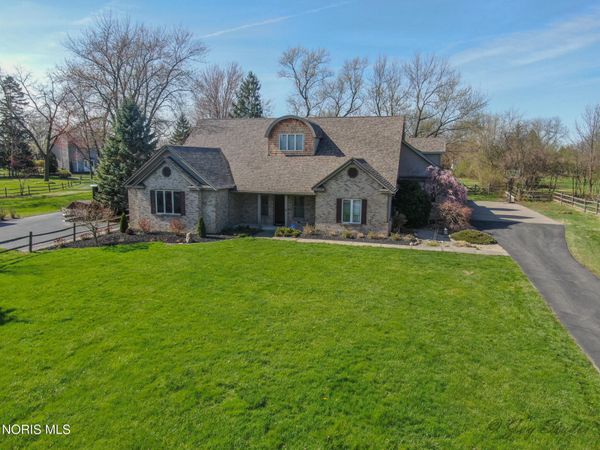 28375 White Road, Perrysburg, OH 43551