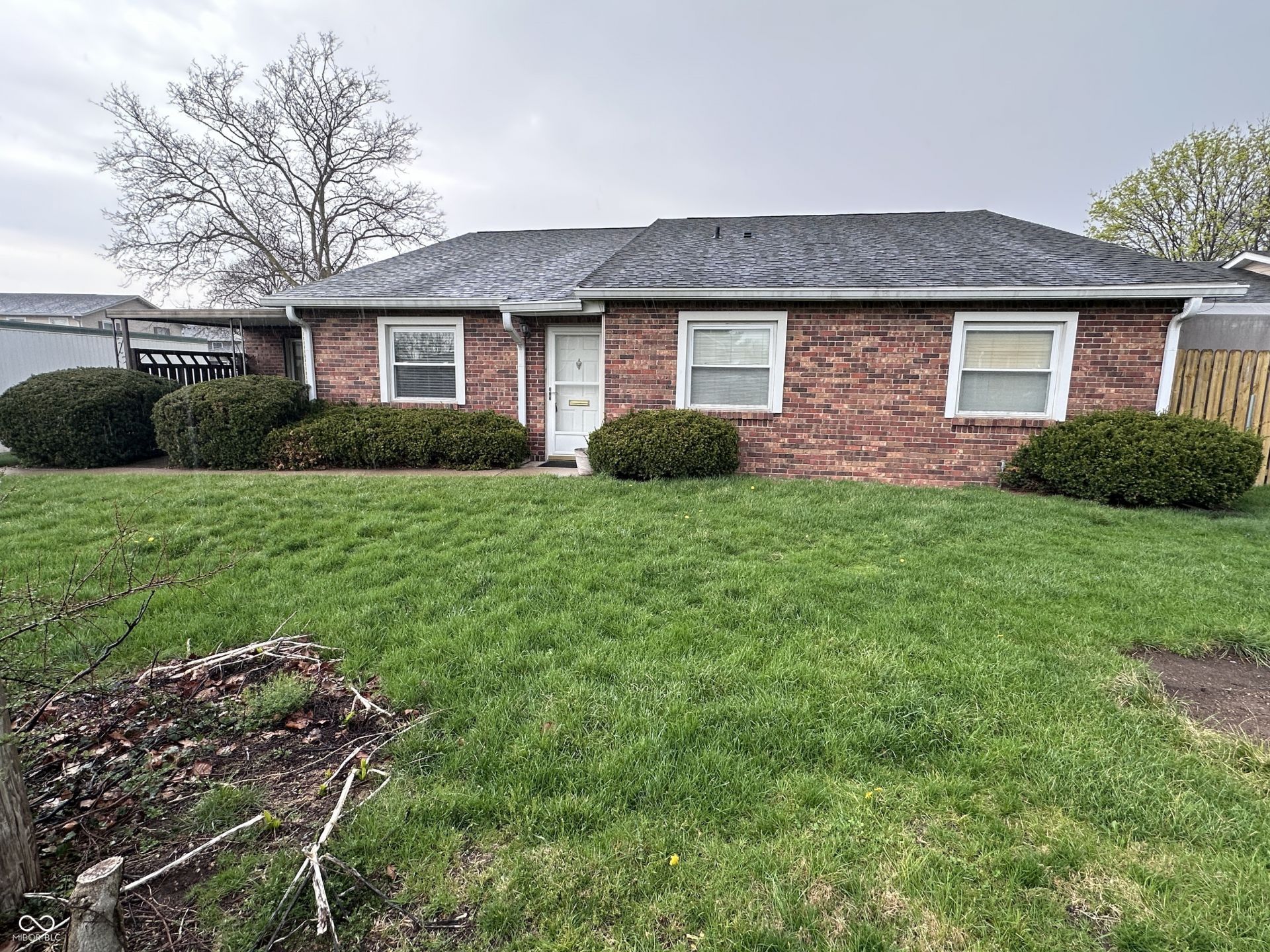 2755 Prosperity Drive, Columbus, IN 47201 Main Photo