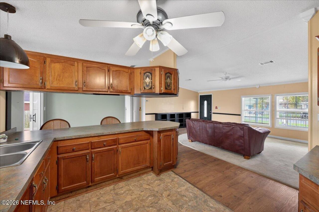 186 Sportsman Drive, Welaka, FL 32193 Photo