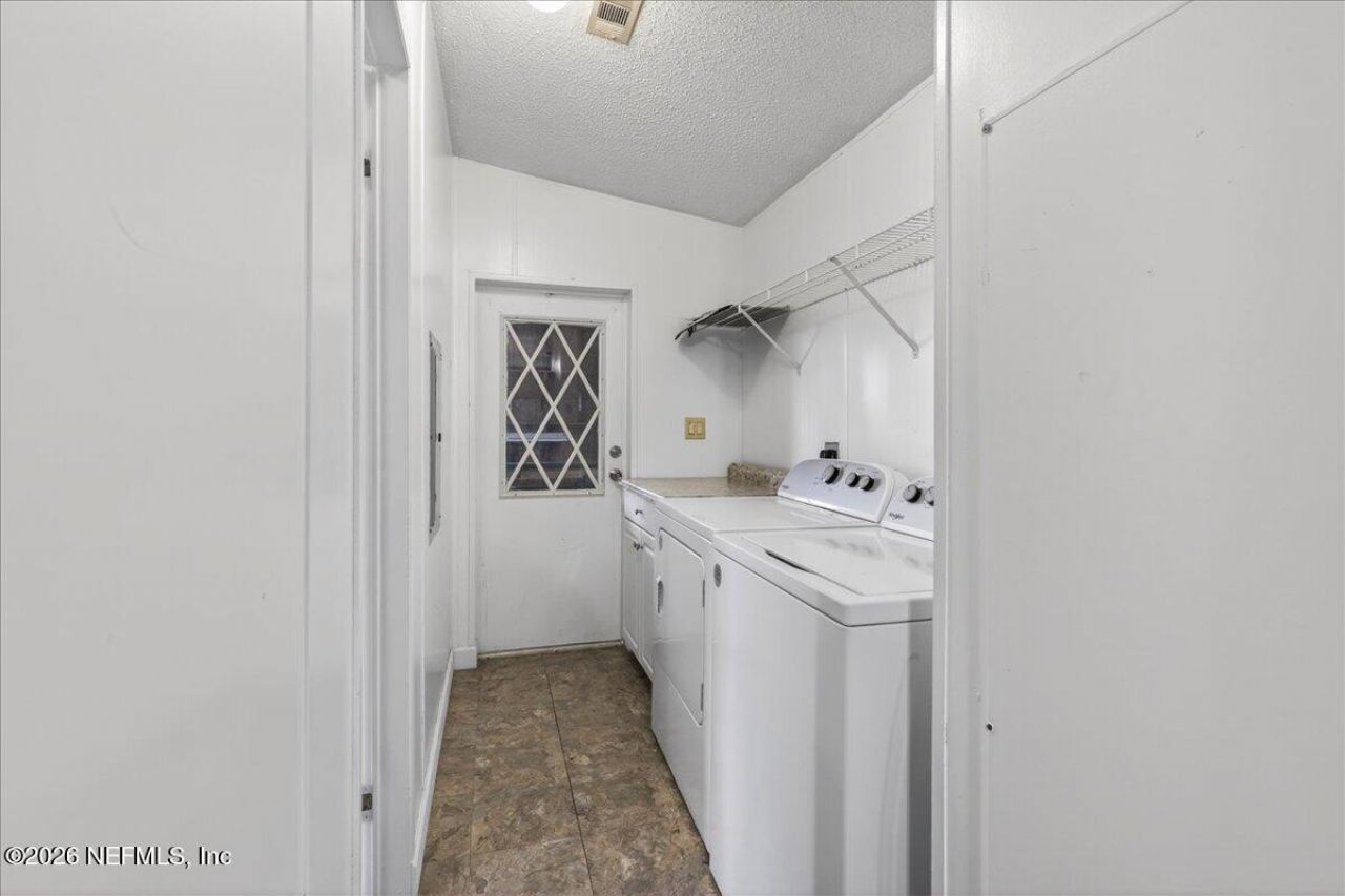 186 Sportsman Drive, Welaka, FL 32193 Photo