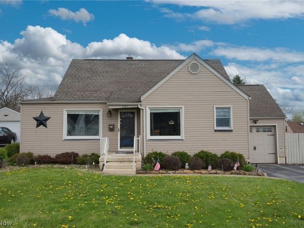 107 Renee Drive, Struthers, OH 44471
