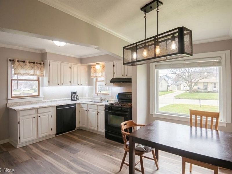 107 Renee Drive, Struthers, OH 44471 Photo 5