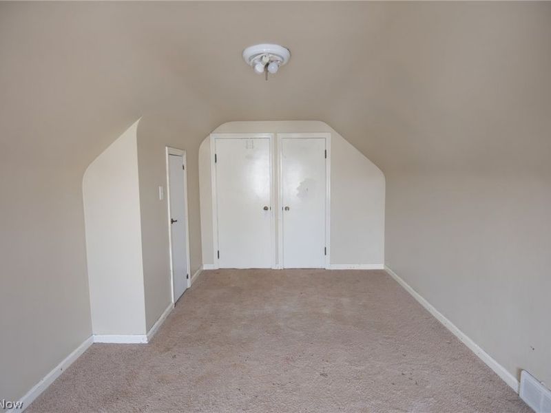 107 Renee Drive, Struthers, OH 44471 Photo 8