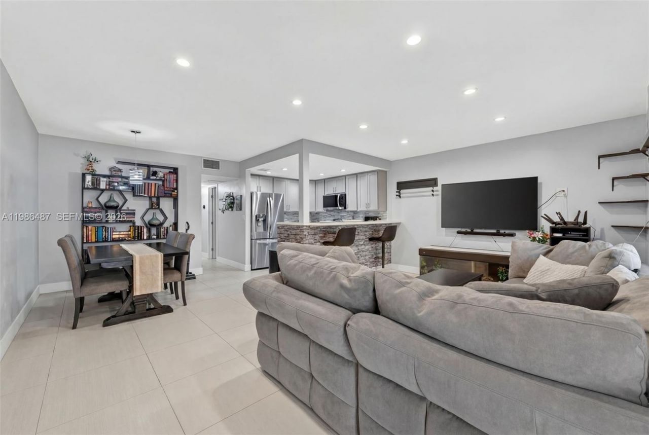 8616 SW 103rd Ave, Miami, FL 33173 Photo