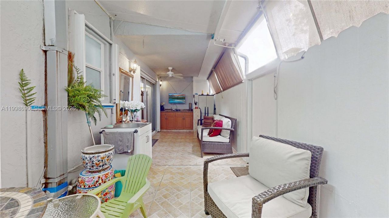 6095 W 18th Ave, Unit S107, Hialeah, FL 33012 Photo