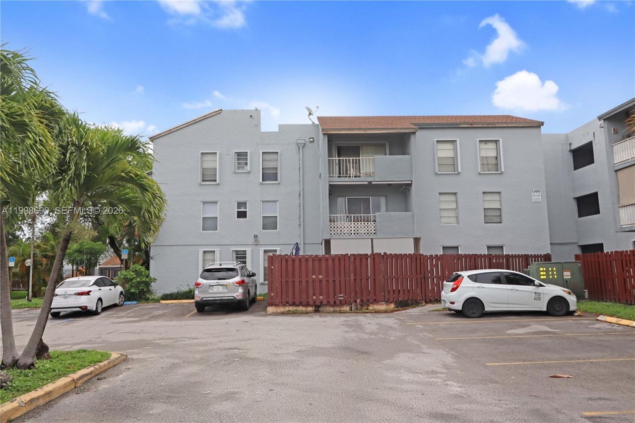 6095 W 18th Ave, Unit S107, Hialeah, FL 33012 Photo