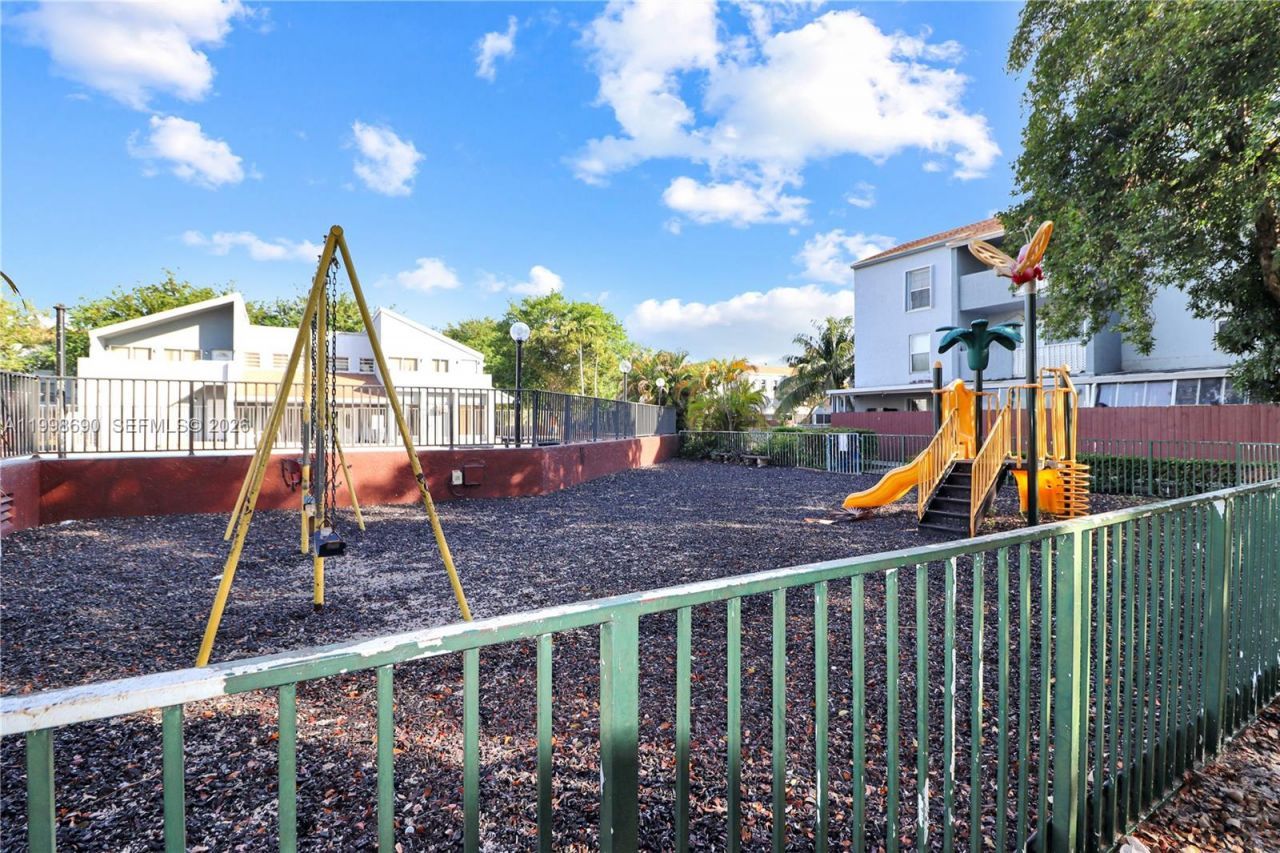 6095 W 18th Ave, Unit S107, Hialeah, FL 33012 Photo