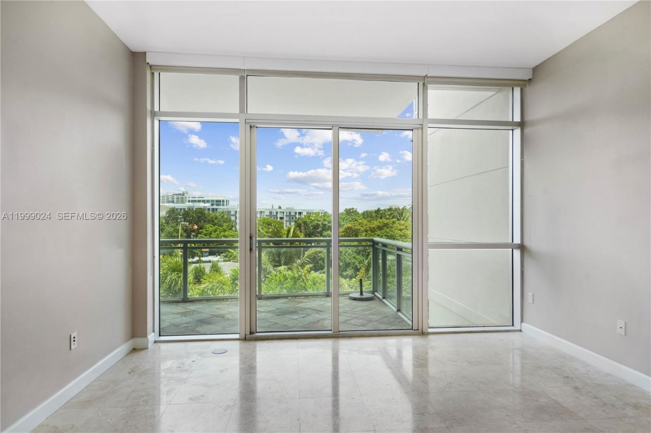 1090 NW N River Dr, Unit 402, Miami, FL 33136 Photo