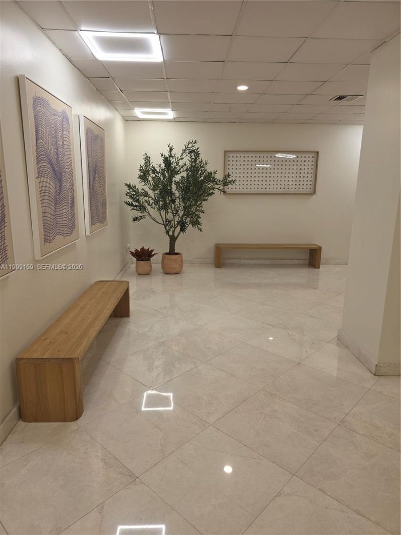 2780 NE 183rd St, Unit 1802, Aventura, FL 33160 Photo