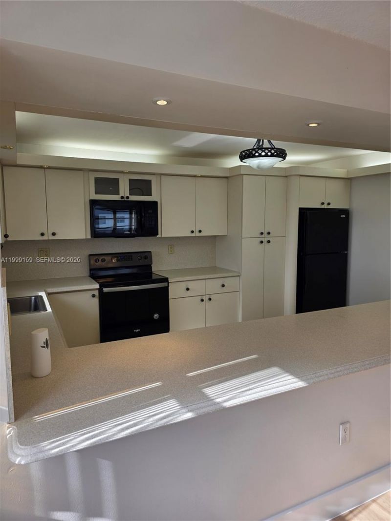 2780 NE 183rd St, Unit 1802, Aventura, FL 33160 Photo