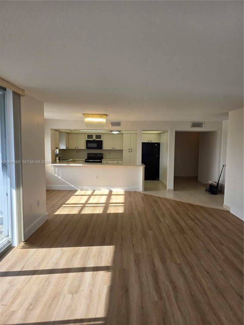 2780 NE 183rd St, Unit 1802, Aventura, FL 33160 Photo