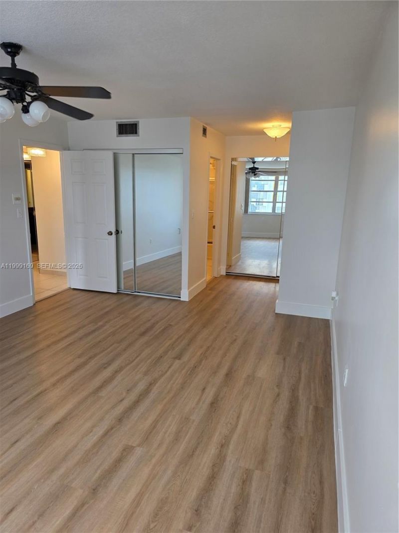 2780 NE 183rd St, Unit 1802, Aventura, FL 33160 Photo