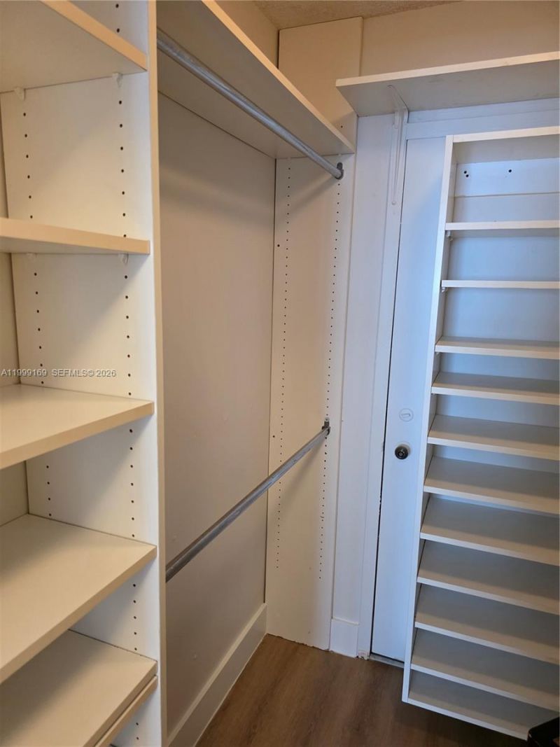 2780 NE 183rd St, Unit 1802, Aventura, FL 33160 Photo