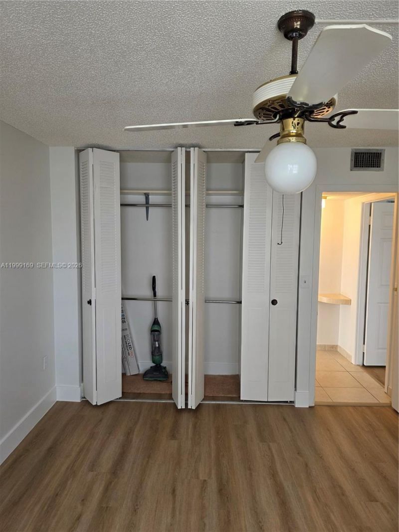 2780 NE 183rd St, Unit 1802, Aventura, FL 33160 Photo