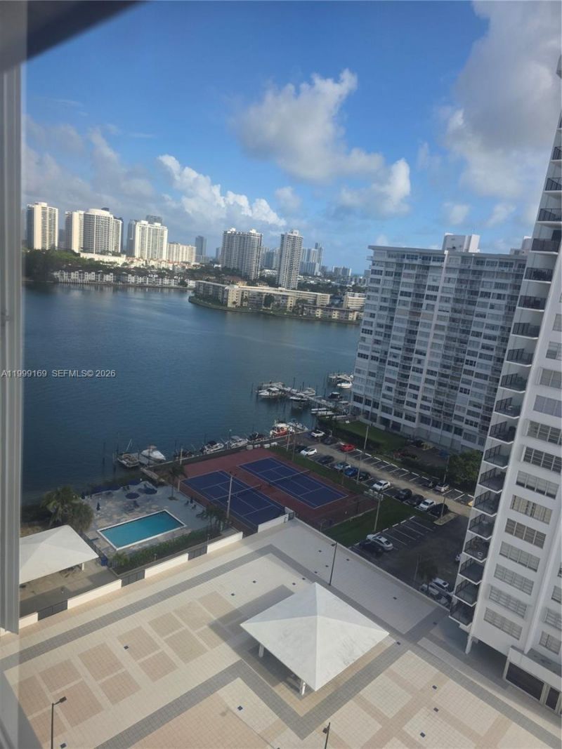 2780 NE 183rd St, Unit 1802, Aventura, FL 33160 Photo