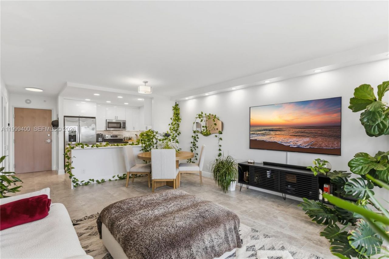 340 Sunset Dr, Unit 407, Fort Lauderdale, FL 33301 Photo