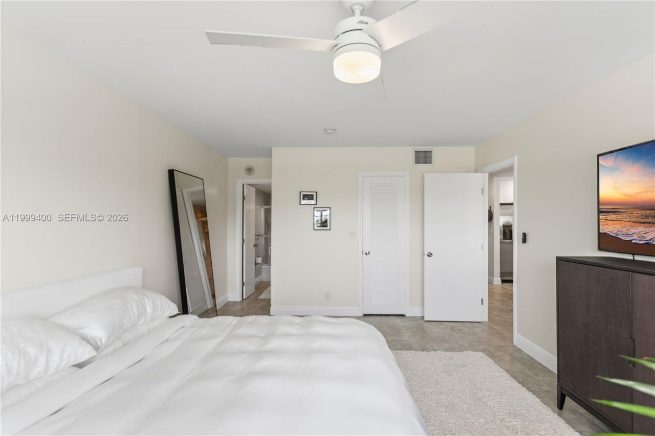 340 Sunset Dr, Unit 407, Fort Lauderdale, FL 33301 Photo