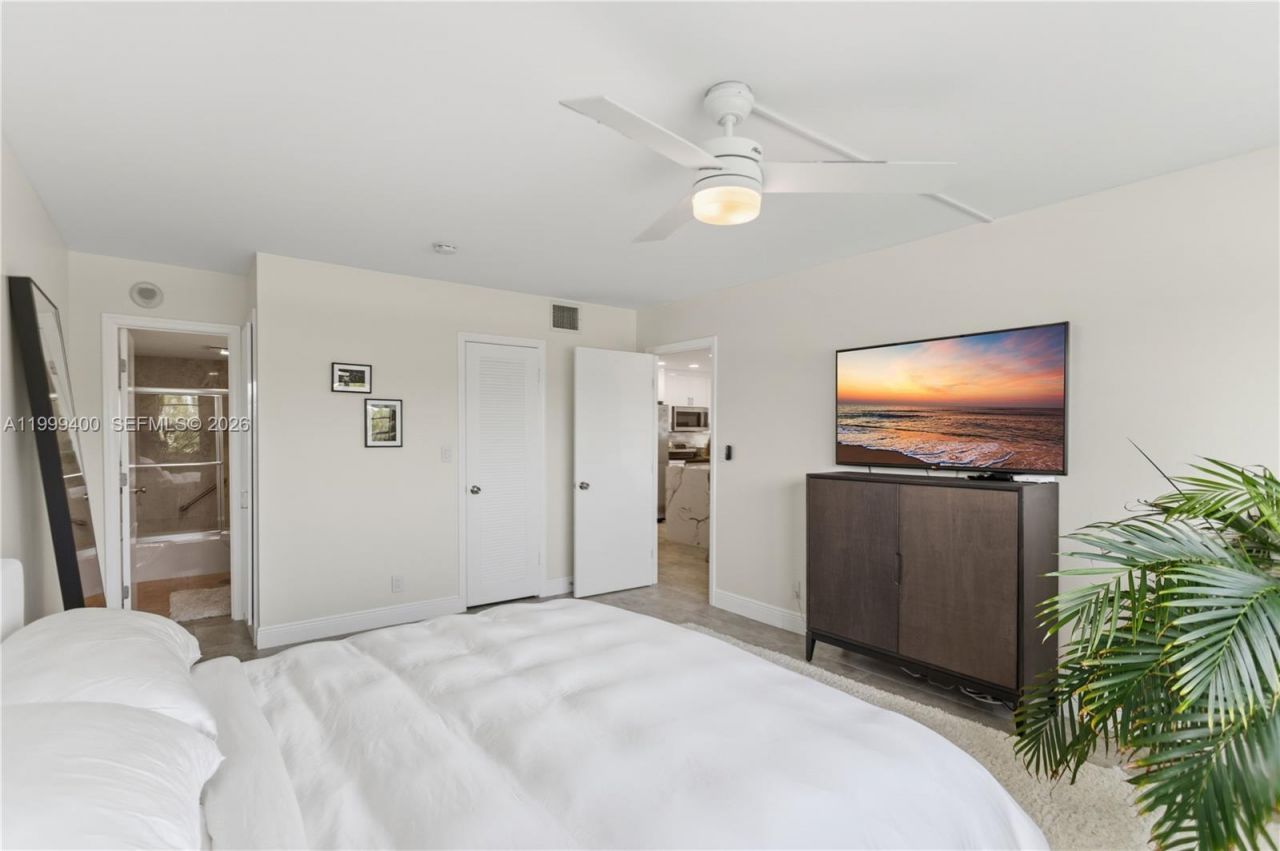 340 Sunset Dr, Unit 407, Fort Lauderdale, FL 33301 Photo