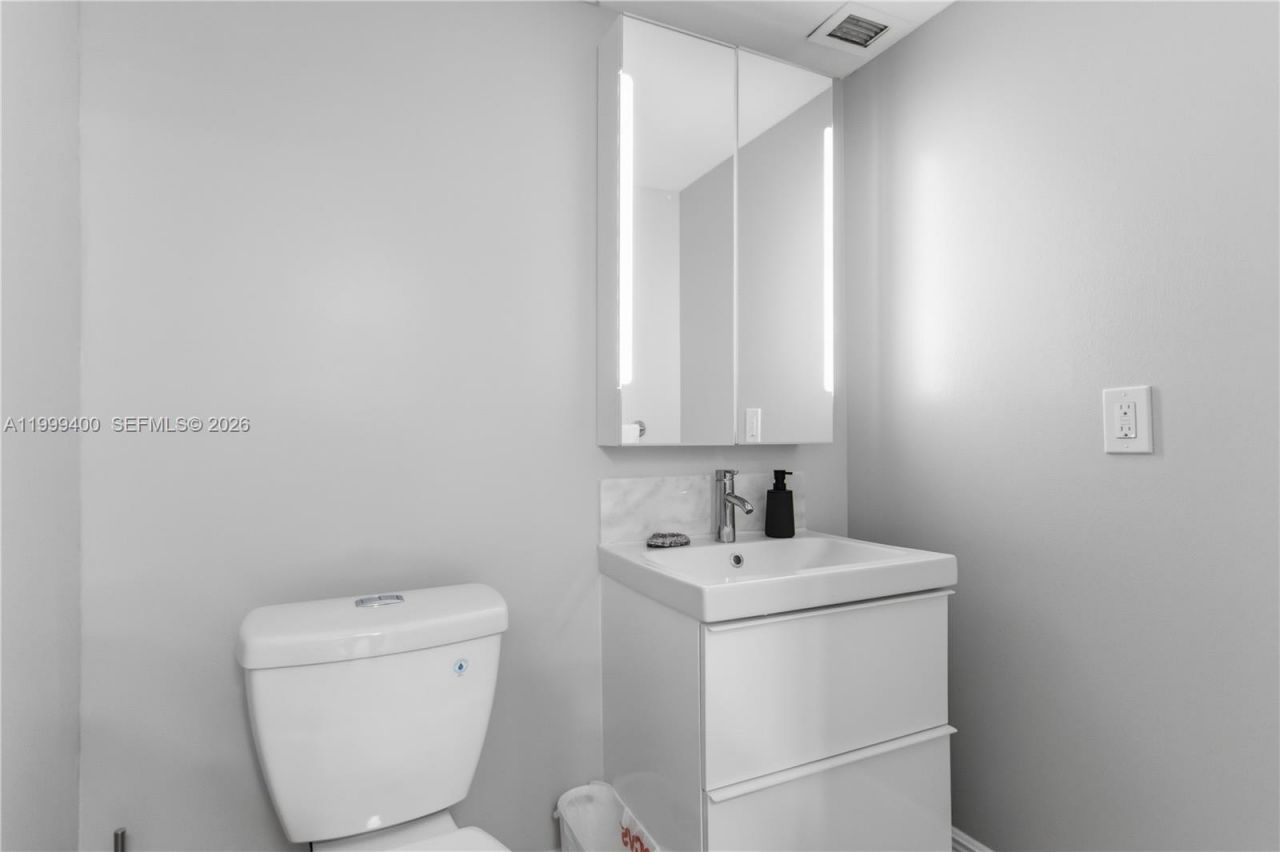 340 Sunset Dr, Unit 407, Fort Lauderdale, FL 33301 Photo