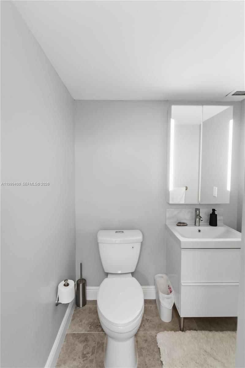 340 Sunset Dr, Unit 407, Fort Lauderdale, FL 33301 Photo