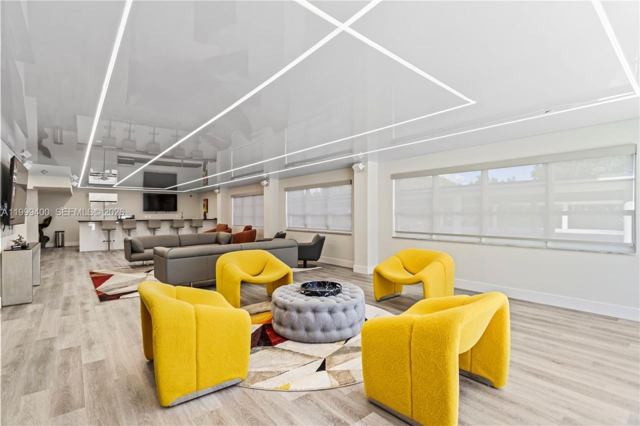 340 Sunset Dr, Unit 407, Fort Lauderdale, FL 33301 Photo