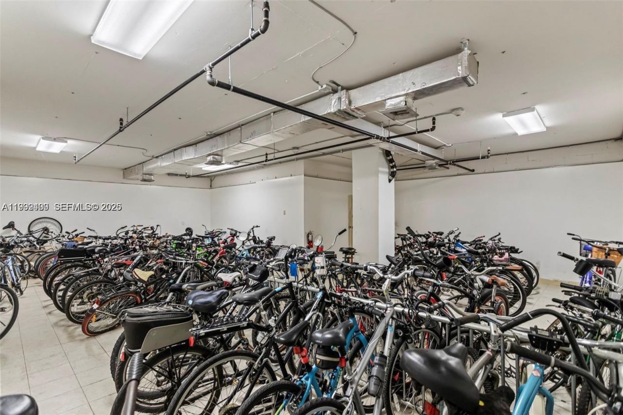 340 Sunset Dr, Unit 407, Fort Lauderdale, FL 33301 Photo