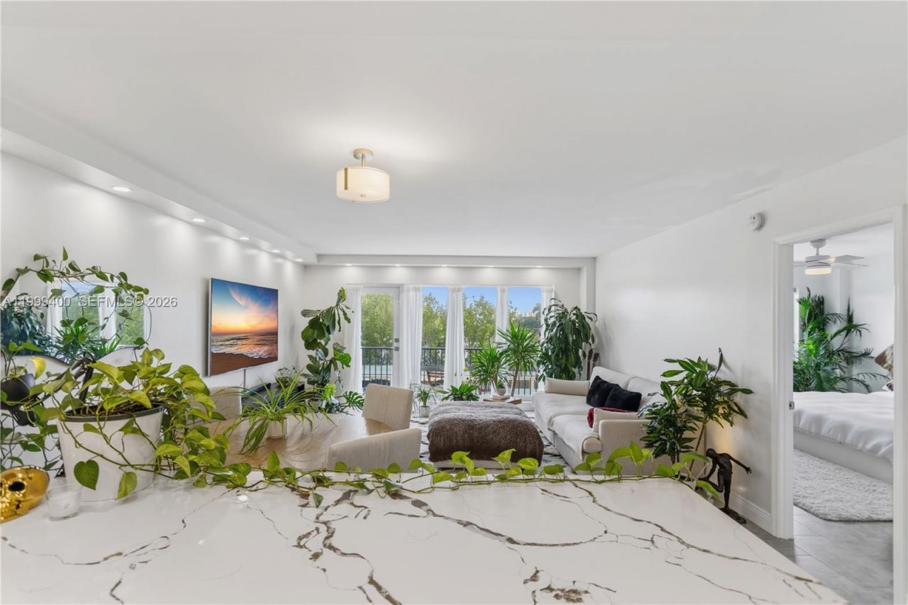 340 Sunset Dr, Unit 407, Fort Lauderdale, FL 33301 Photo