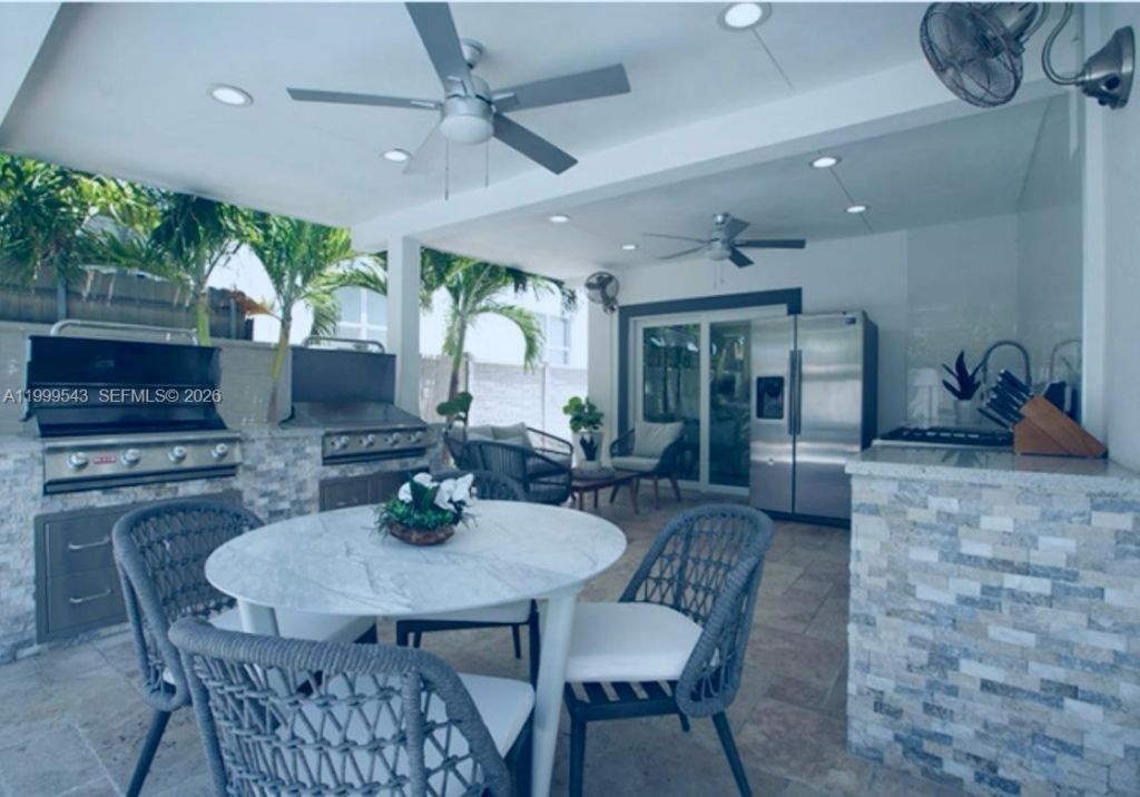 3675 SW 26th St , Miami, FL 33133 Photo