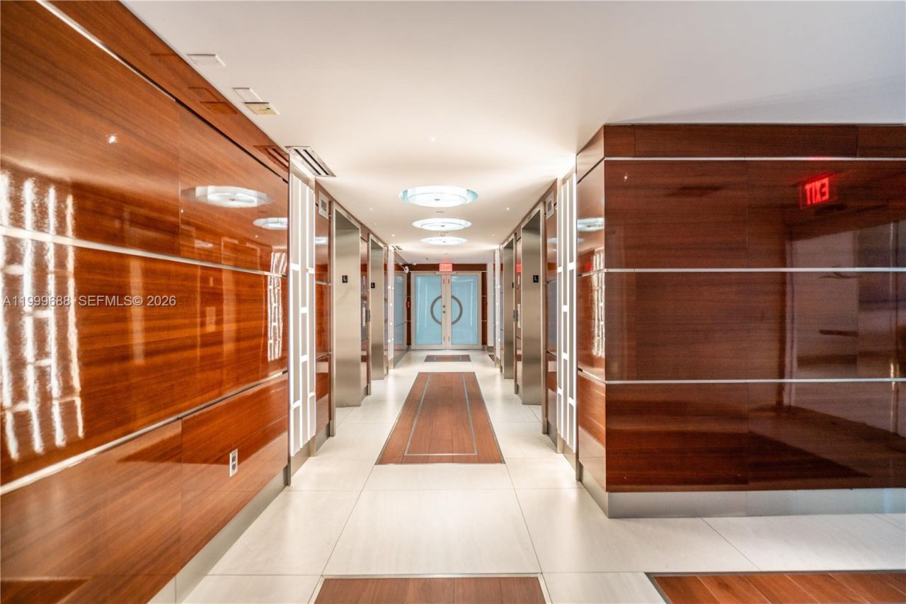 90 Alton Rd, Unit 2807, Miami Beach, FL 33139 Photo