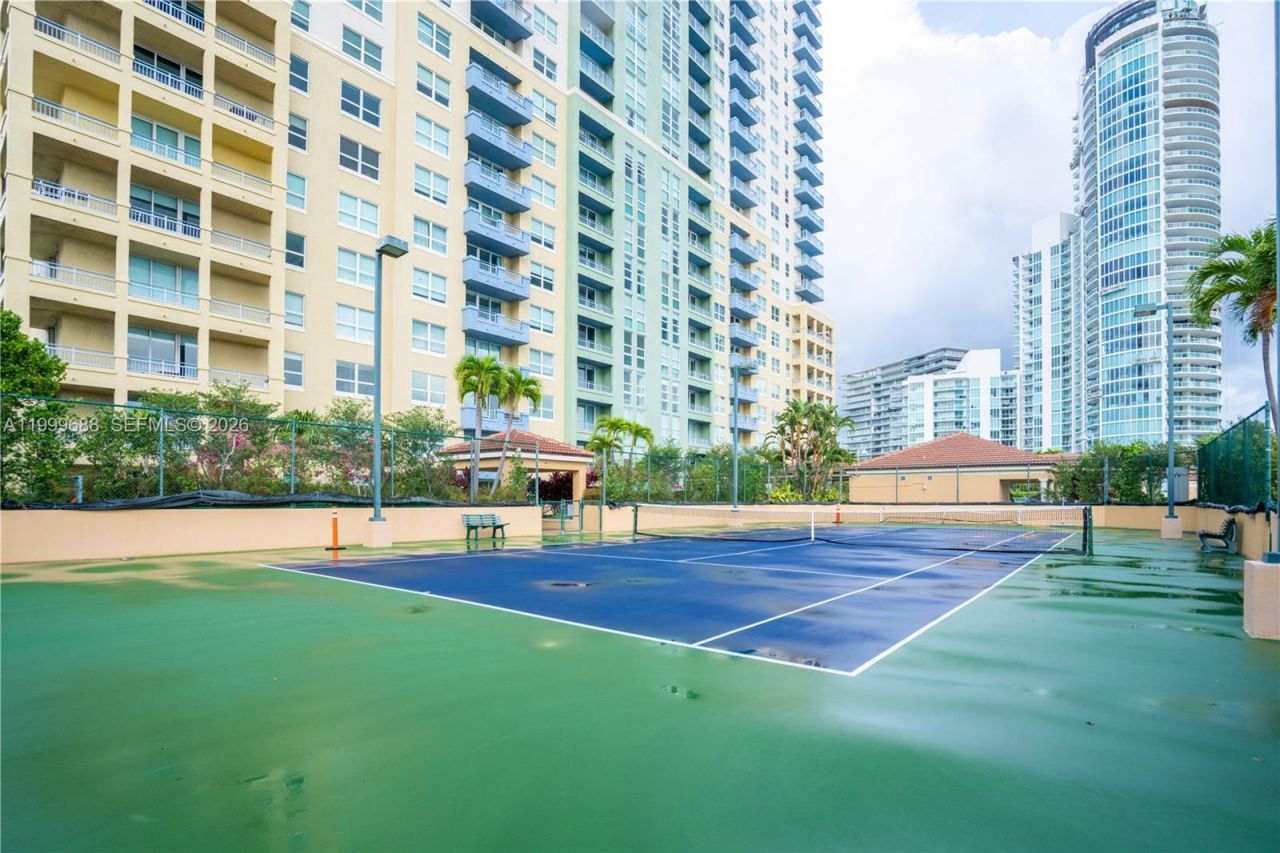 90 Alton Rd, Unit 2807, Miami Beach, FL 33139 Photo