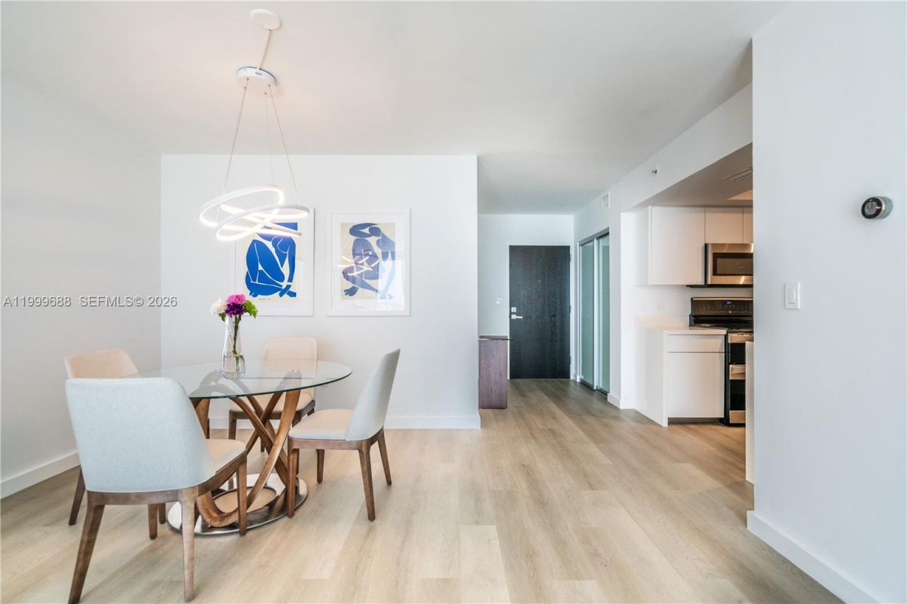 90 Alton Rd, Unit 2807, Miami Beach, FL 33139 Photo