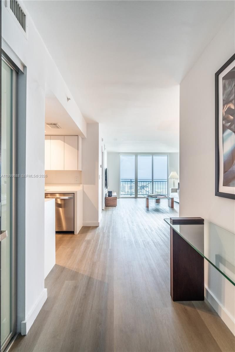 90 Alton Rd, Unit 2807, Miami Beach, FL 33139 Photo