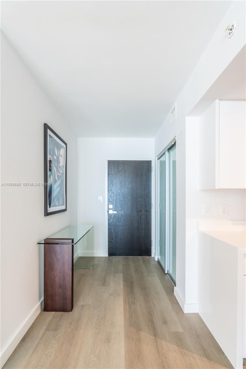 90 Alton Rd, Unit 2807, Miami Beach, FL 33139 Photo