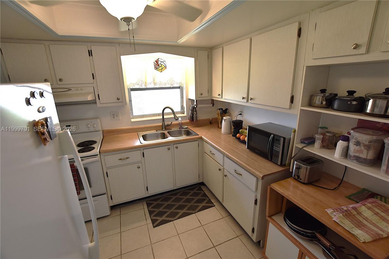 2688 Dudley Drive, Unit J, West Palm Beach, FL 33415 Photo