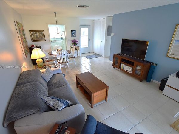 2672 E Emory Drive, Unit D, West Palm Beach, FL 33415