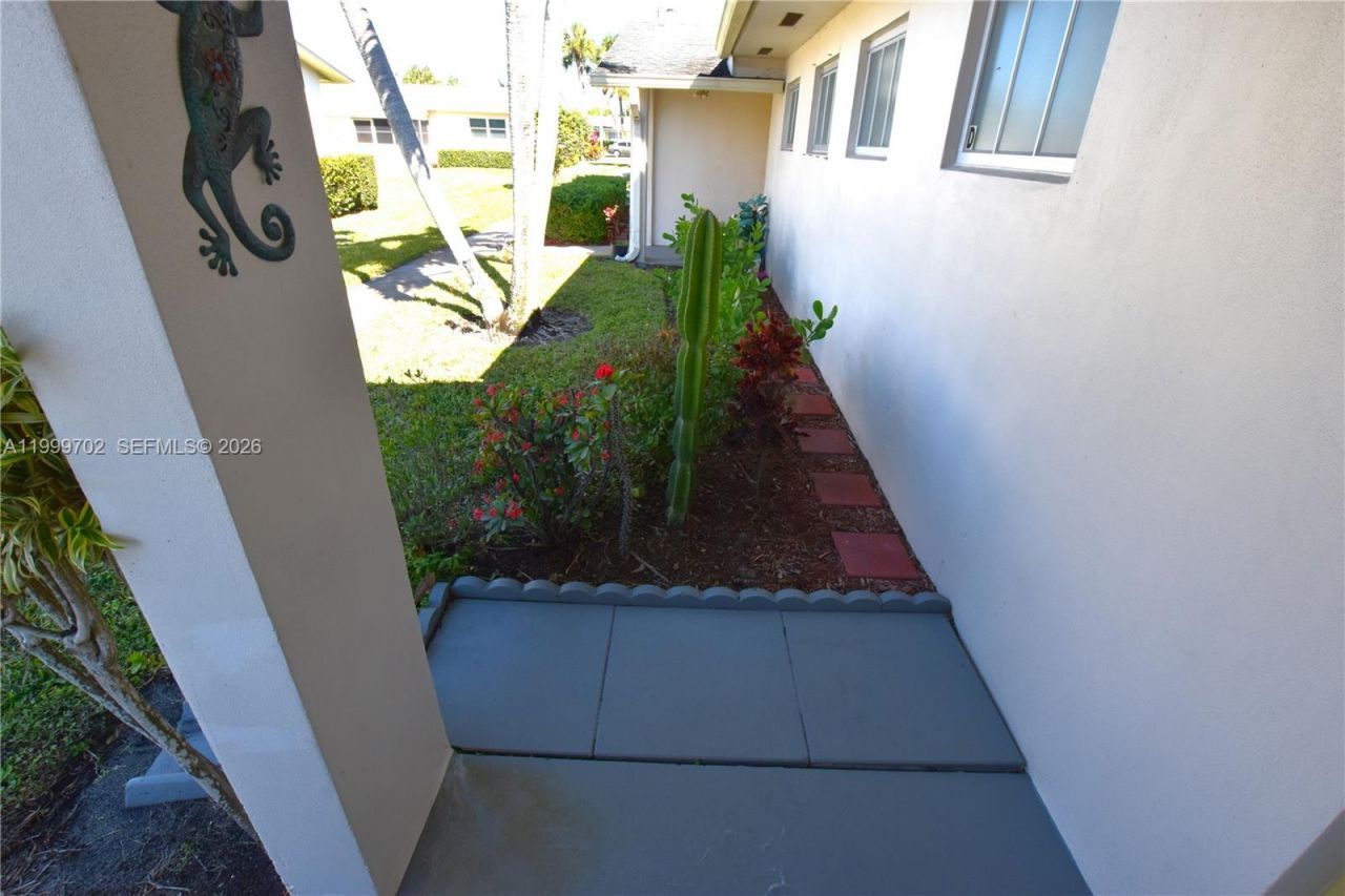 2672 E Emory Drive, Unit D, West Palm Beach, FL 33415 Photo