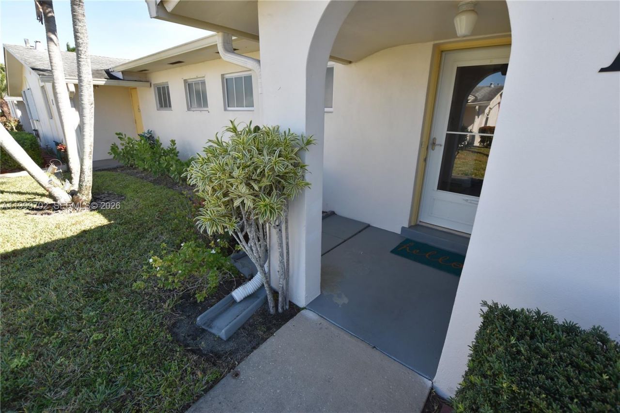 2672 E Emory Drive, Unit D, West Palm Beach, FL 33415 Photo