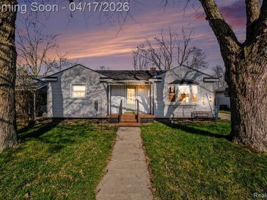 325 Viet Street, Davison, MI 48423
