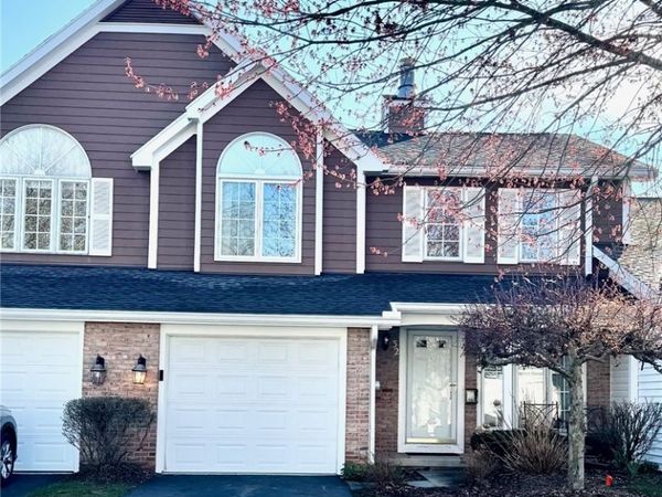 32 Wind Loft Circle, Fairport, NY 14450