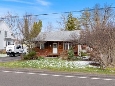 6302 Bennett Street, Williamson, NY 14589