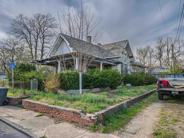 118 W 16th Street, Anderson, IN 46016