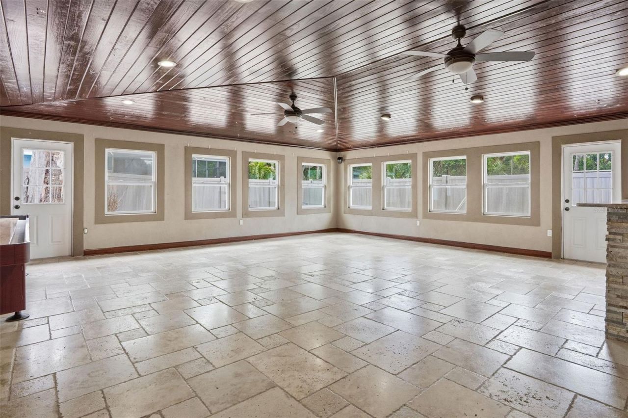 2121 Park Street N, Saint Petersburg, FL 33710 Photo